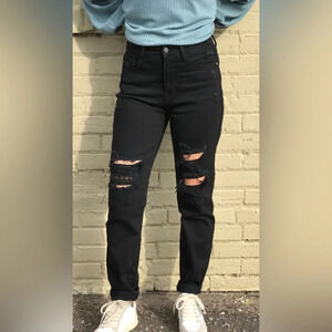 Judy Blue Distressed Black High Rise Boyfriend Fit Jeans